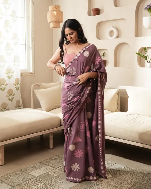 Rustic_Pink_Cotton_Motif_Dabu_Print_Mul_Saree_For_Women
